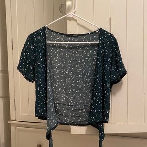 BRANDY MELVILLE GREEN FLORAL WRAP TOP